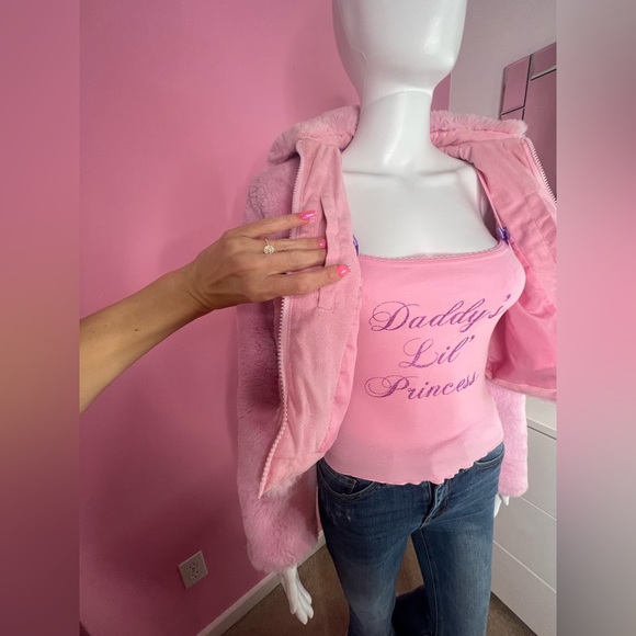 💗PINK Fur Coat💗 - Picture 5 of 5